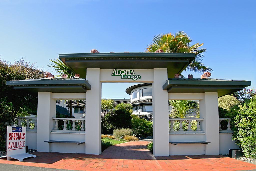 Aloha Lodge Beachside Accommodation Нелсън Екстериор снимка