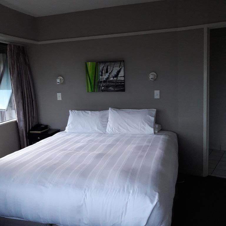 Aloha Lodge Beachside Accommodation Нелсън Екстериор снимка
