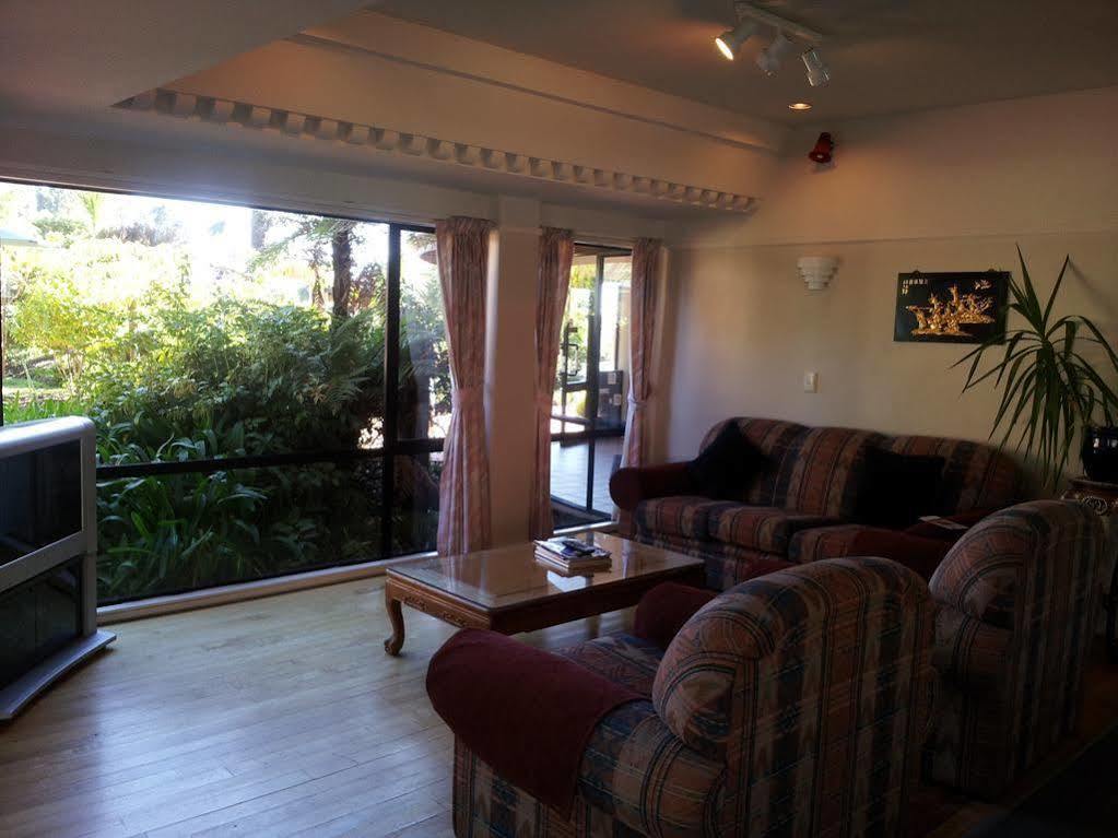 Aloha Lodge Beachside Accommodation Нелсън Екстериор снимка