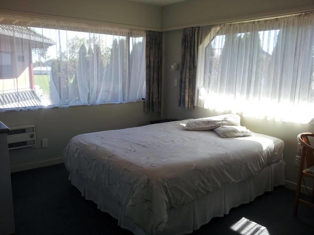 Aloha Lodge Beachside Accommodation Нелсън Екстериор снимка