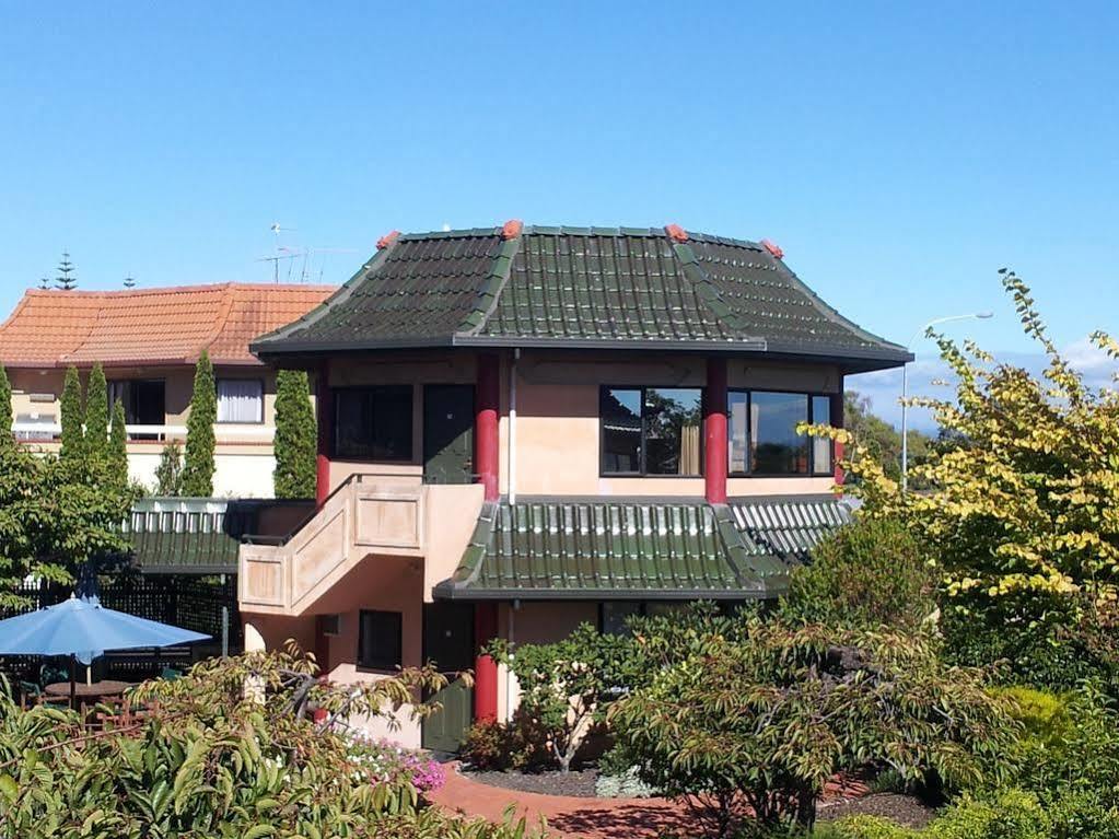 Aloha Lodge Beachside Accommodation Нелсън Екстериор снимка