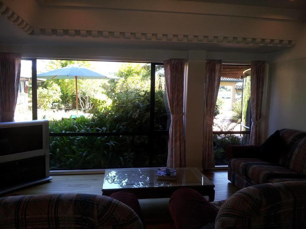 Aloha Lodge Beachside Accommodation Нелсън Екстериор снимка