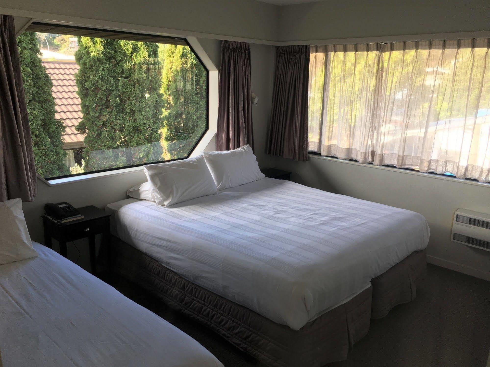 Aloha Lodge Beachside Accommodation Нелсън Екстериор снимка