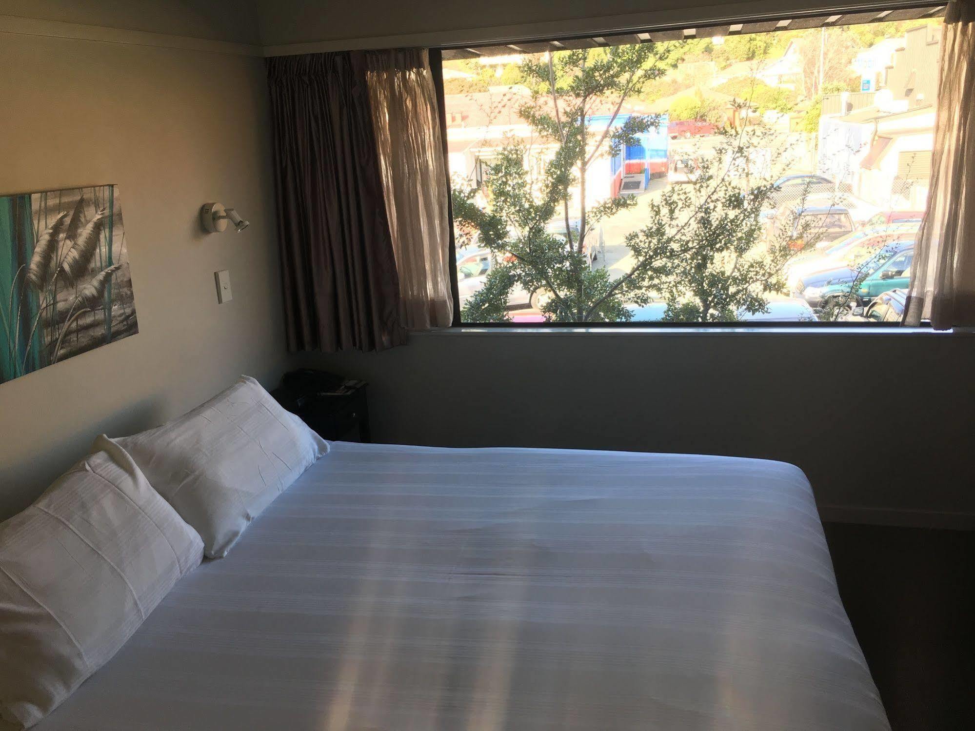 Aloha Lodge Beachside Accommodation Нелсън Екстериор снимка